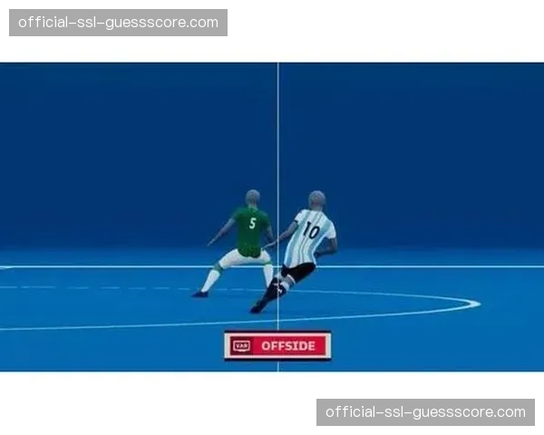 VAR与半自动越位系统成本激增，评论：技术是否让足球变得“冰冷”？